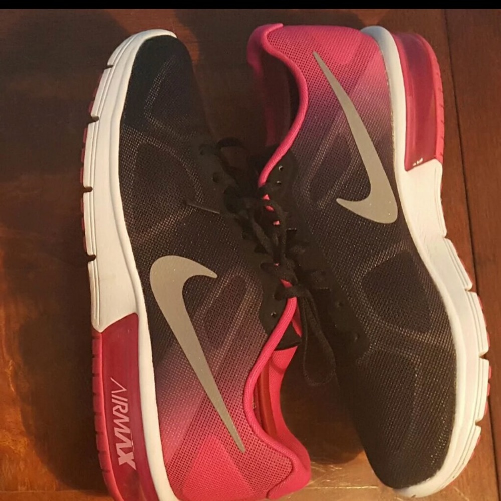 ❌SOLD ❌Nike air max sequent